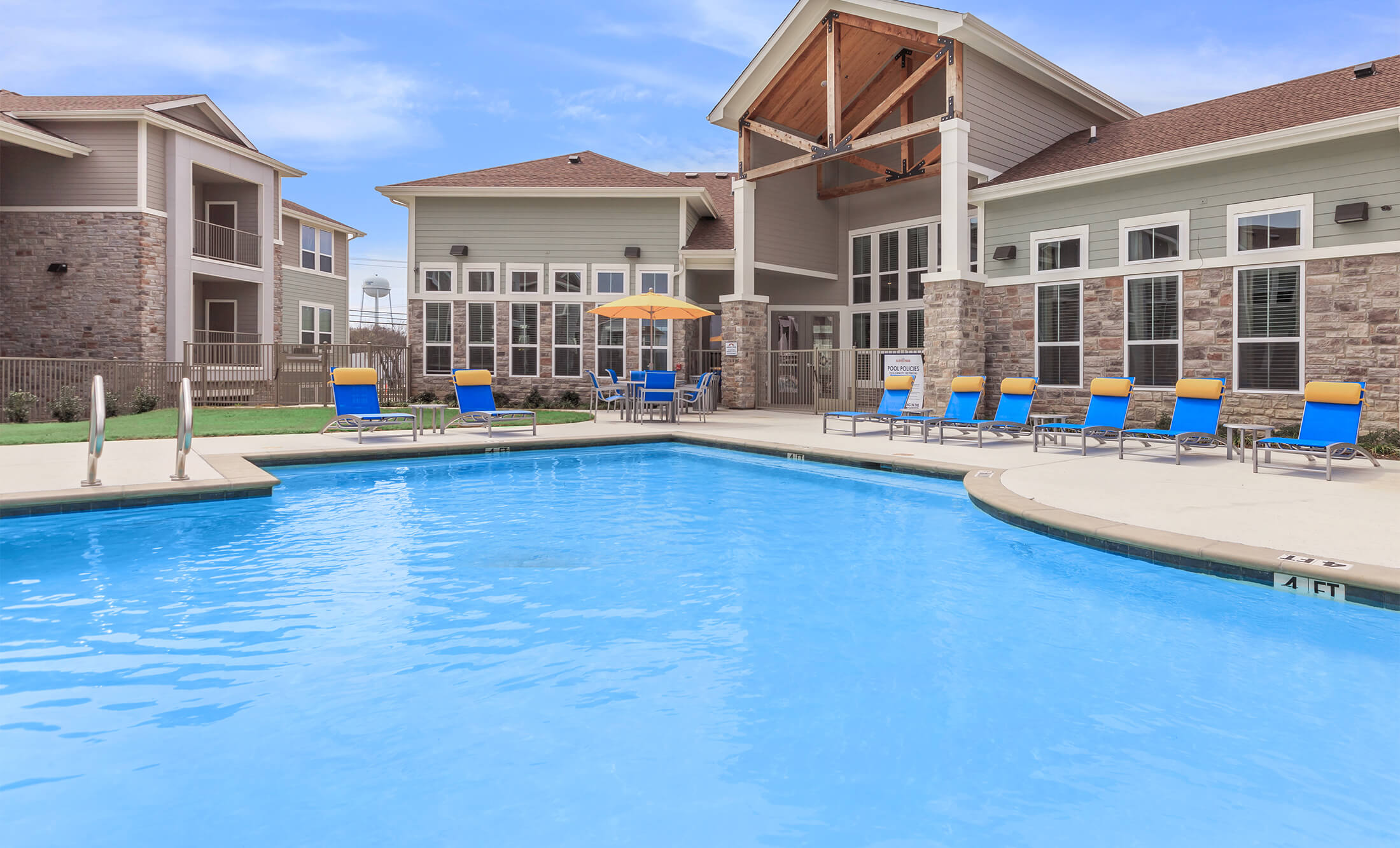 Alton Park Apts
